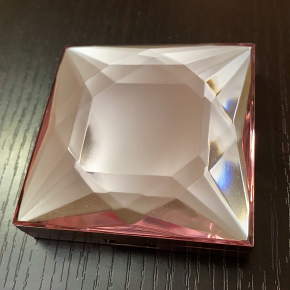 Victoria’s Secret Fierce Angel Cheek & Eye Palette - Picture 8 of 8